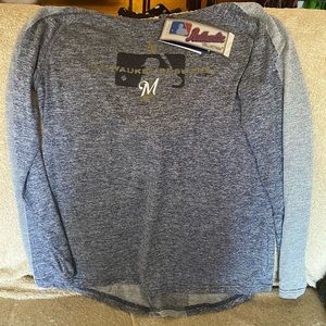 Women’s long sleeve lightweight hoodie